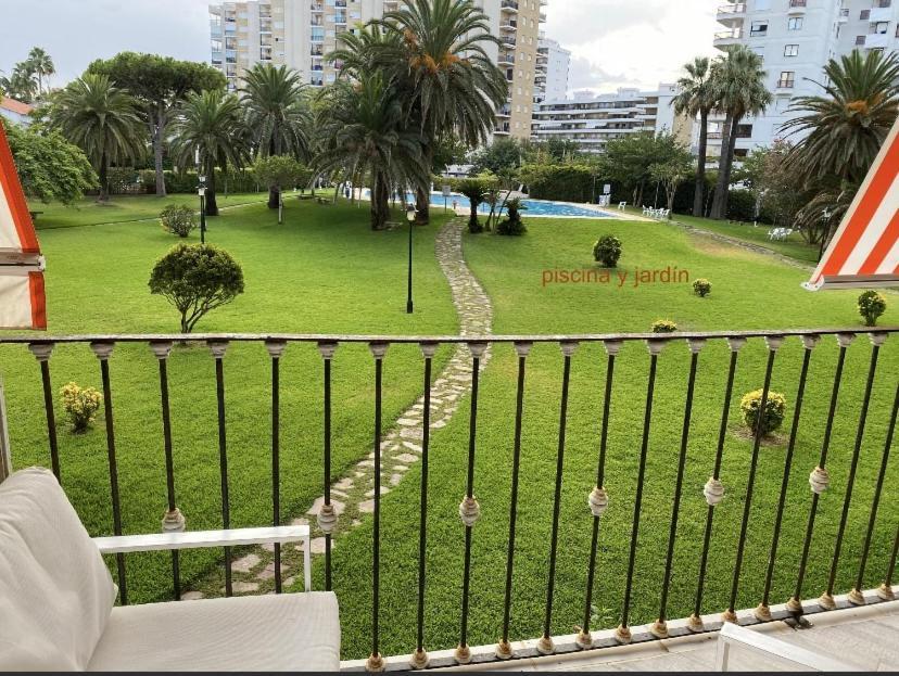 Apartamento Los Carmenes, Playa De Gandia Exterior photo