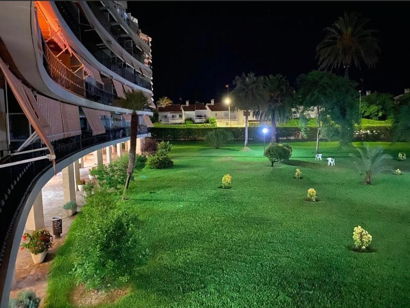 Apartamento Los Carmenes, Playa De Gandia Exterior photo